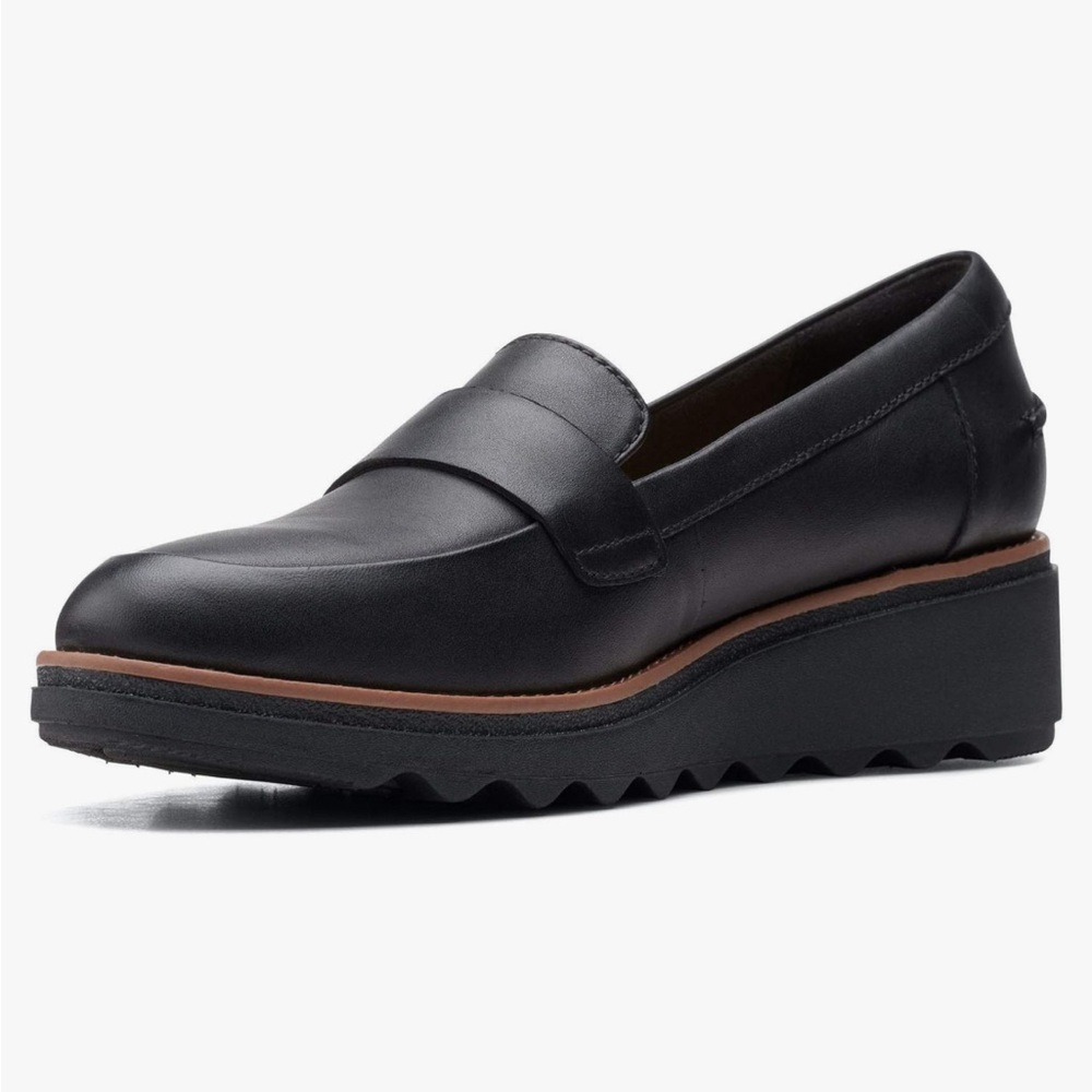 CLARKS  Sharon Gracie size 9.5